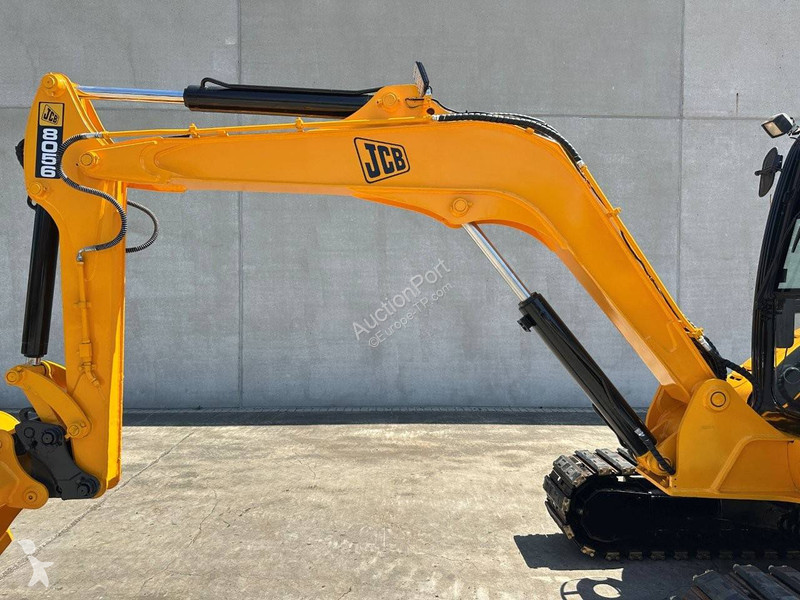 Rýpadlo JCB 8056