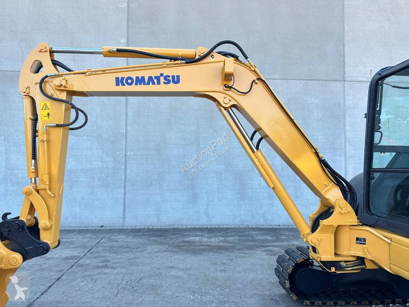 Rýpadlo Komatsu MR-2