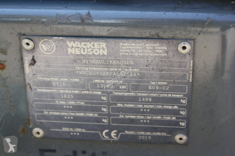 جرافة Neuson ET16