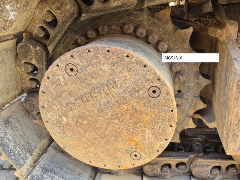 جرافة Doosan 5