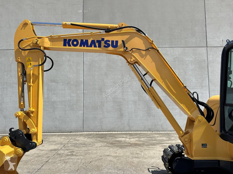 Rýpadlo Komatsu 7
