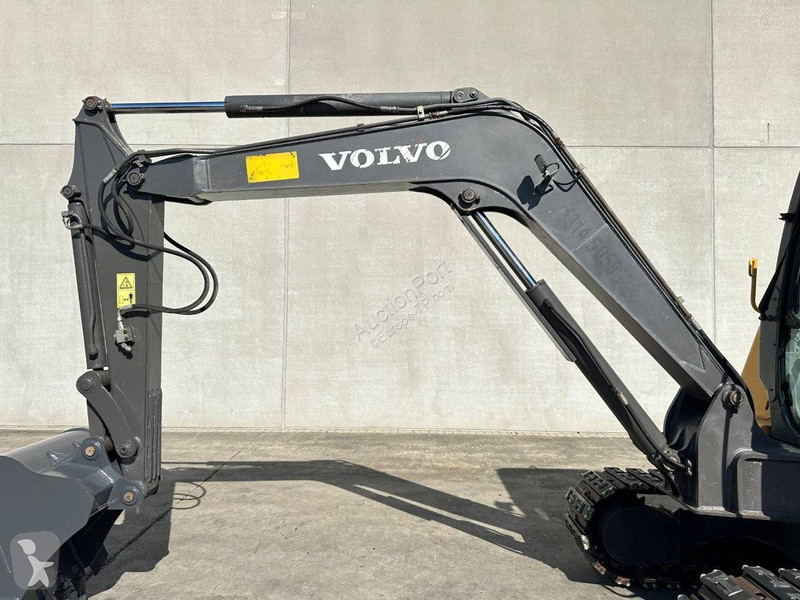 جرافة Volvo D