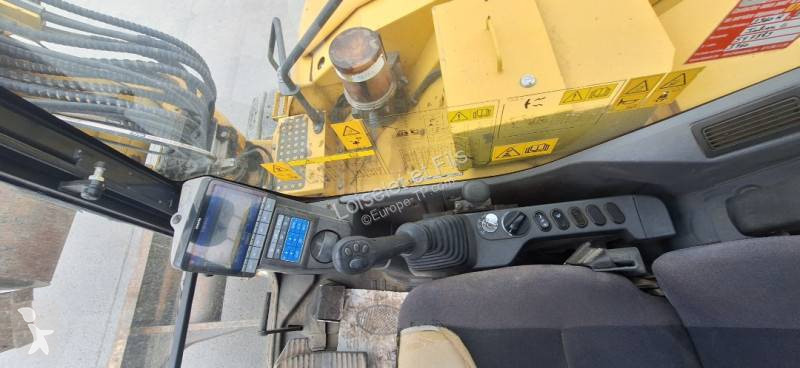 جرافة Komatsu PC88MR-10