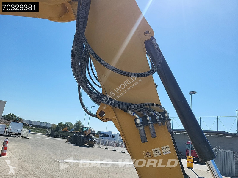 Lopatový nakládač Caterpillar CR