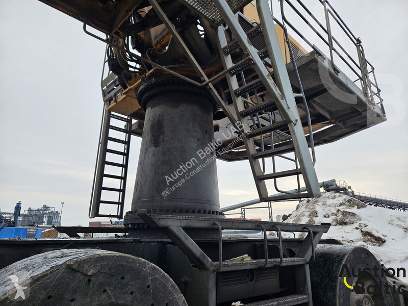 Liebherr A 944 C HD Litronic excavator