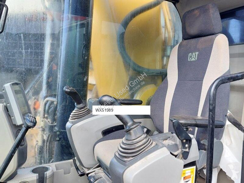 Excavadora Caterpillar