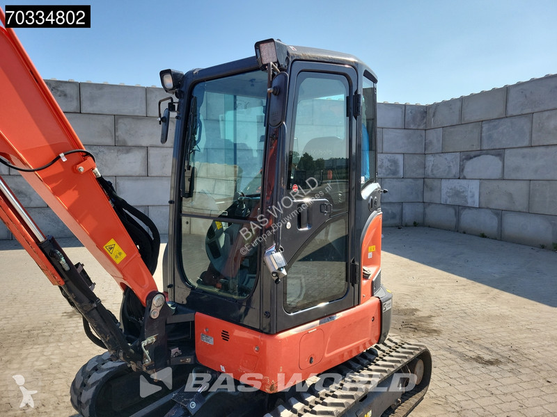 Pelle Kubota U36 4 3 Buckets