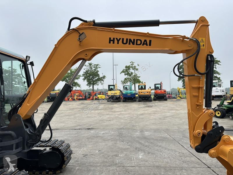 Excavadora Hyundai R60VS