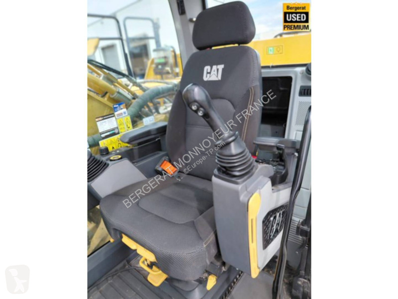 Багер Caterpillar