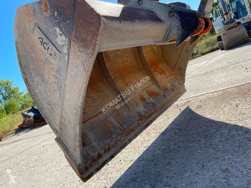 Excavadora Komatsu PW98MR-11E0
