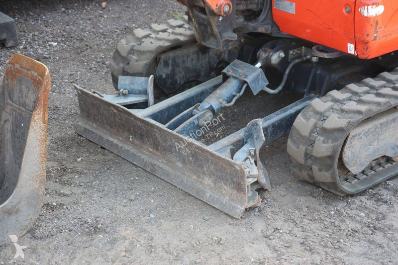 Багер Kubota