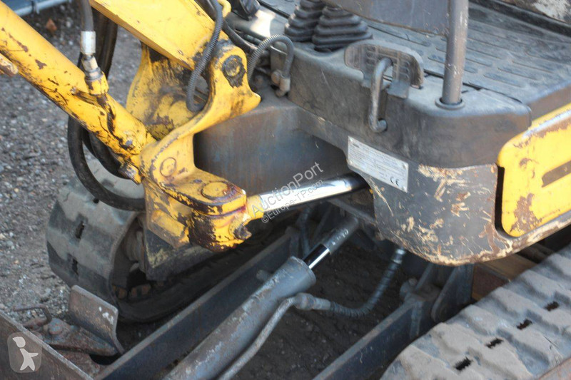 جرافة Yanmar E10SR