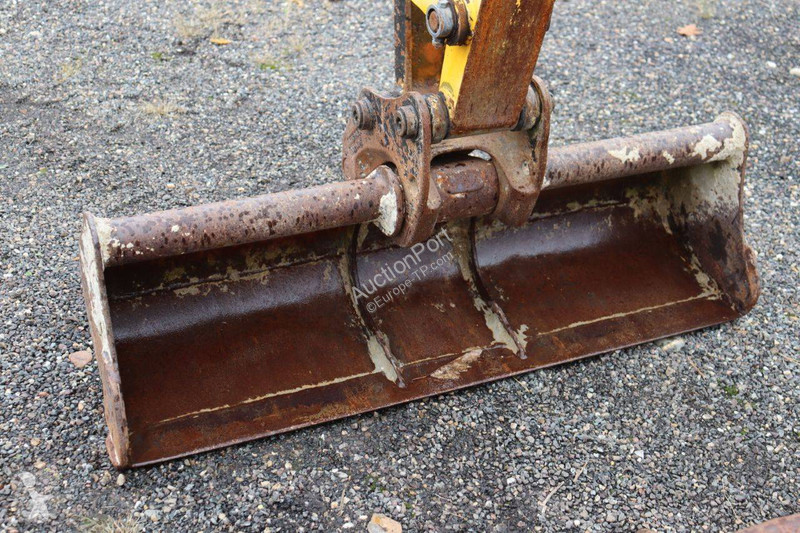 جرافة Yanmar 4