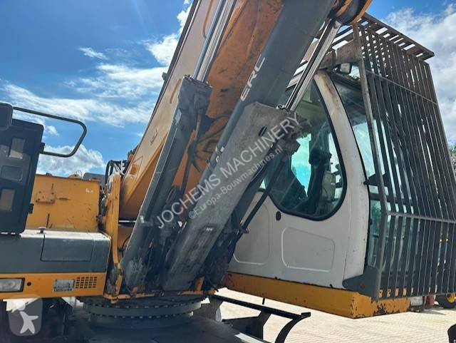 Багер Liebherr