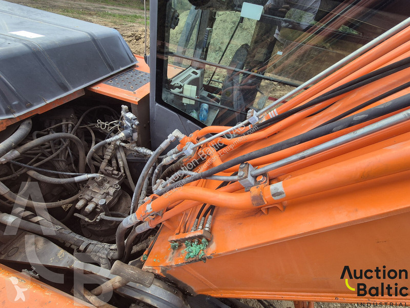 Багер Hitachi 250LC