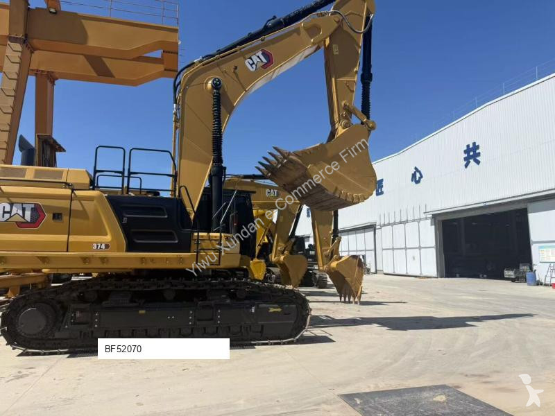Багер Caterpillar 374