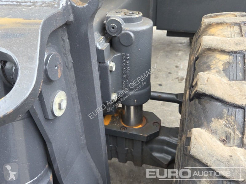 Екскаватор Komatsu PW118MR-11
