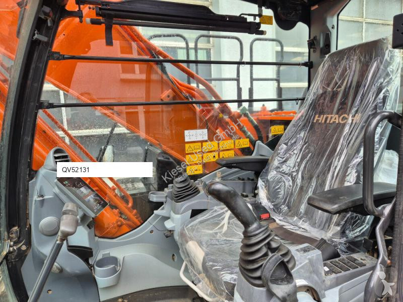 Екскаватор Hitachi 7