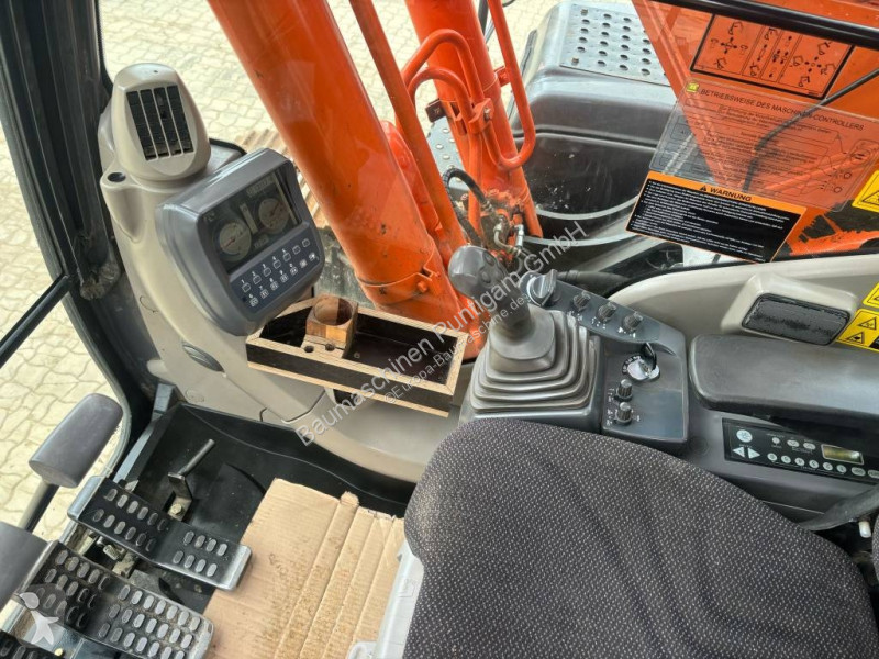 Екскаватор Hitachi 2103
