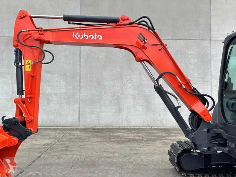 Excavadora Kubota KX155-3SZ