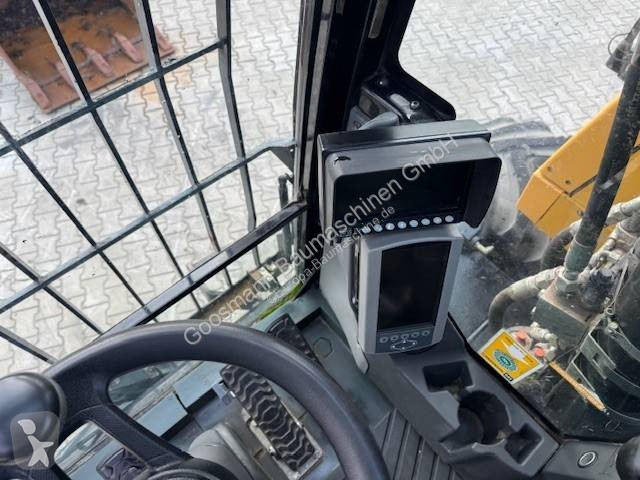 Екскаватор Caterpillar M 320 F