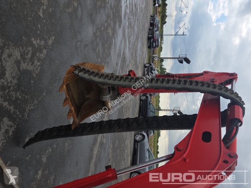 Екскаватор Volvo ECR25D