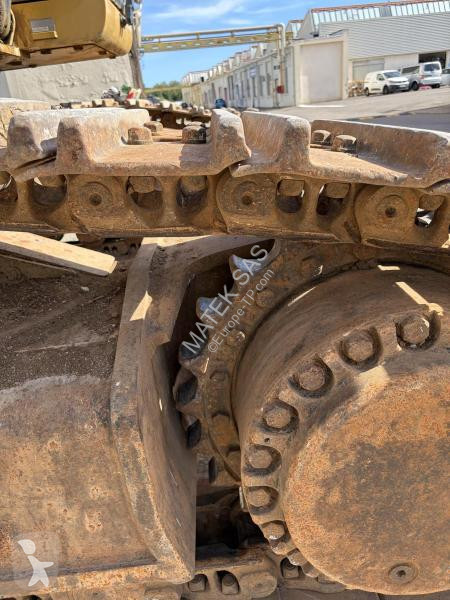 Escavadora Caterpillar