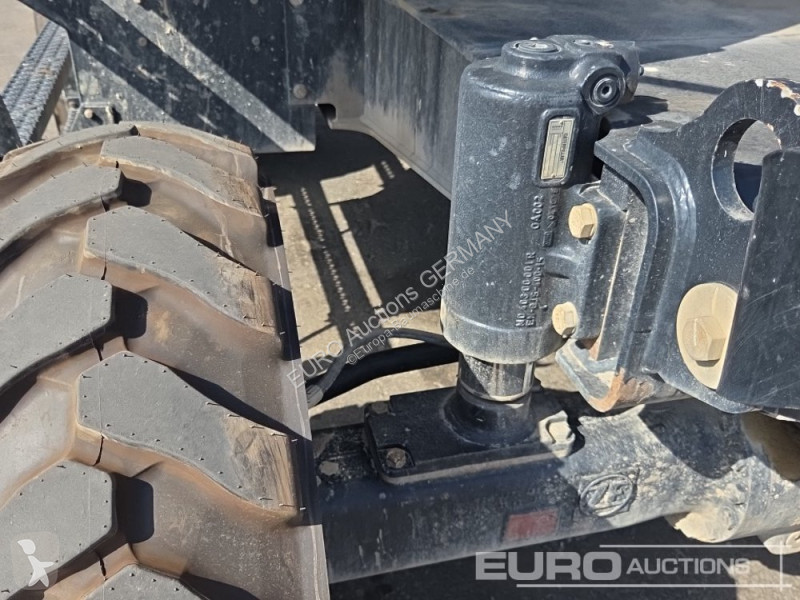 Koparka Caterpillar M320F