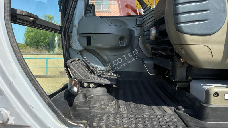 Escavadora Fiat-Hitachi EX215