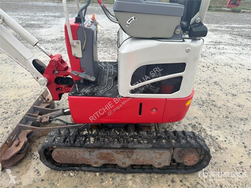 Экскаватор Takeuchi TB210R Mini Excavator