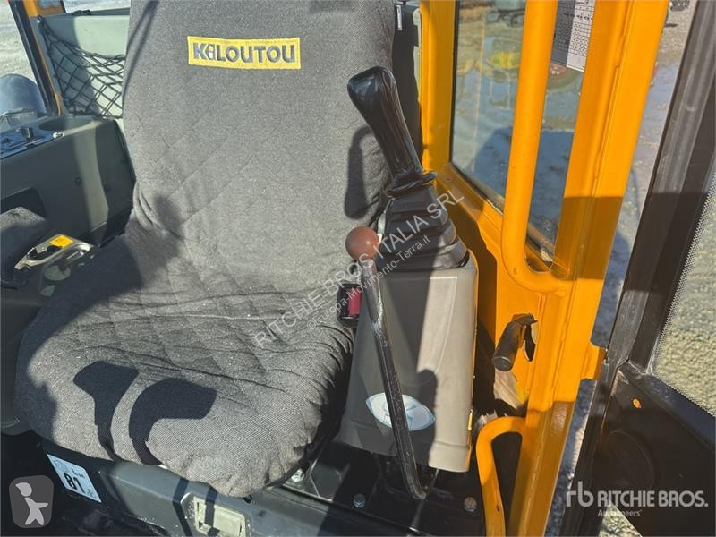 Escavadora Yanmar ViO33UCR Mini Excavator