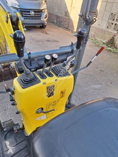جرافة Wacker Neuson E.08-01