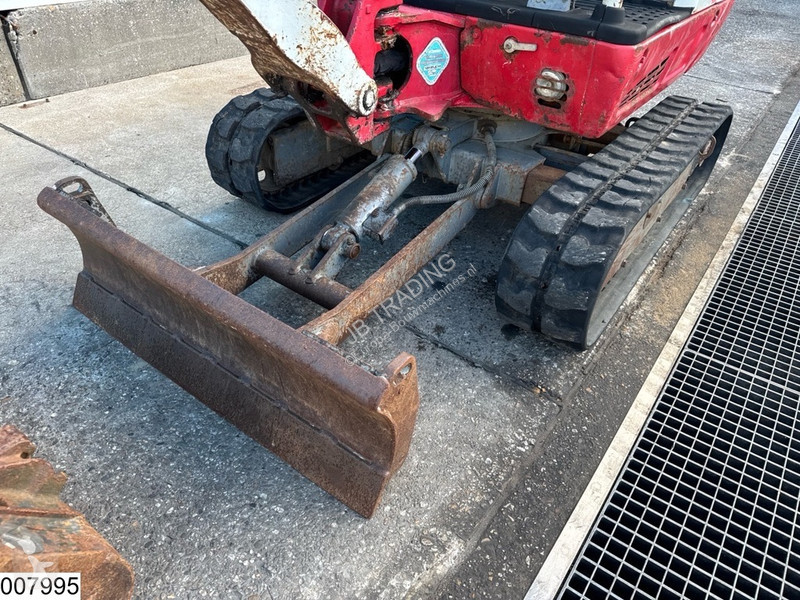 جرافة Takeuchi TB216 2700 hr, 11,5 kW, 1770 kg,...