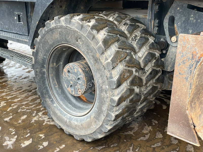 جرافة Hitachi ZX190W-6