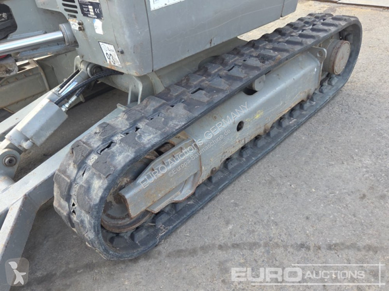 جرافة Volvo ECR25D