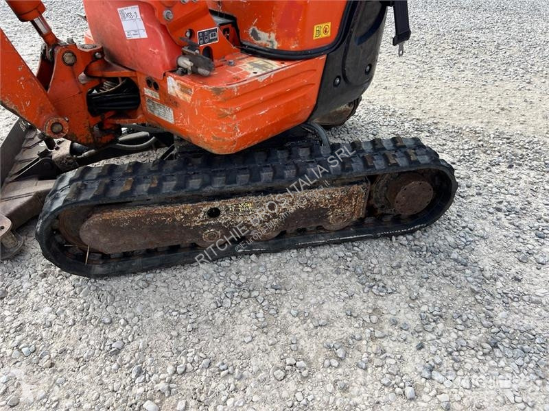 جرافة Kubota U103 VHG Mini Excavator (Inoperable)