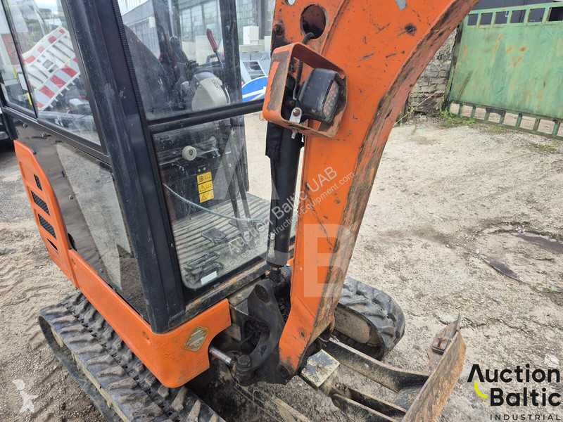 جرافة Hitachi ZX19-5A CR