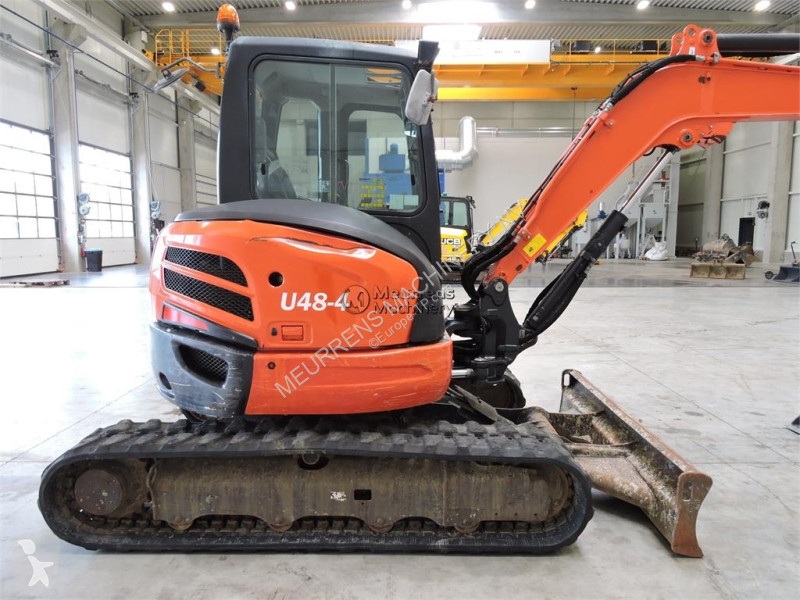 جرافة Kubota U48-4