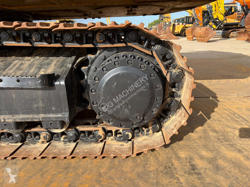 جرافة Caterpillar N