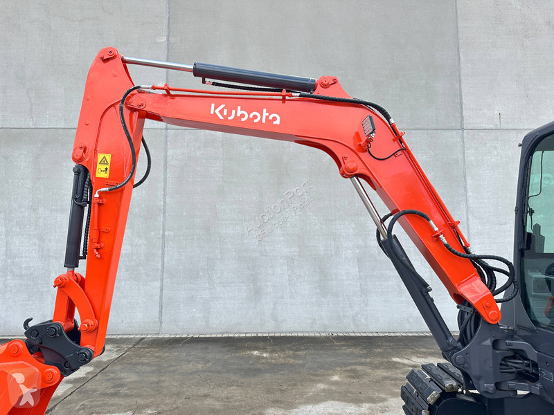 Skovel Kubota SZ