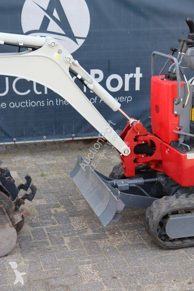 Skovel Takeuchi TB210R