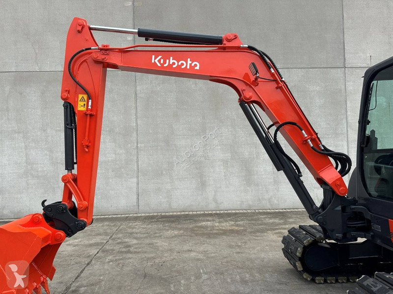 Skovel Kubota SZ