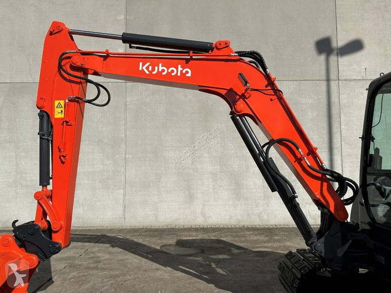 Skovel Kubota SZ
