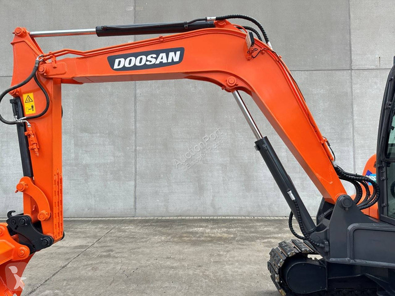 Skovel Doosan 9C