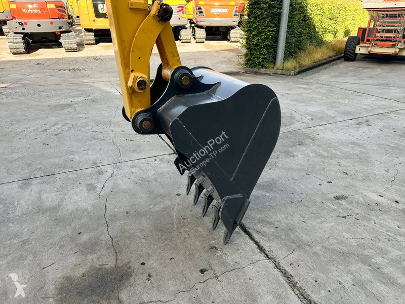 Skovel Komatsu 7