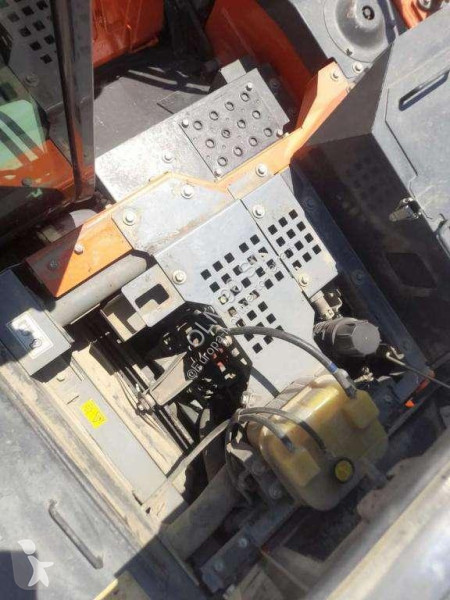 Pelle Hitachi