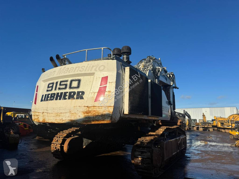 Escavadora Liebherr B