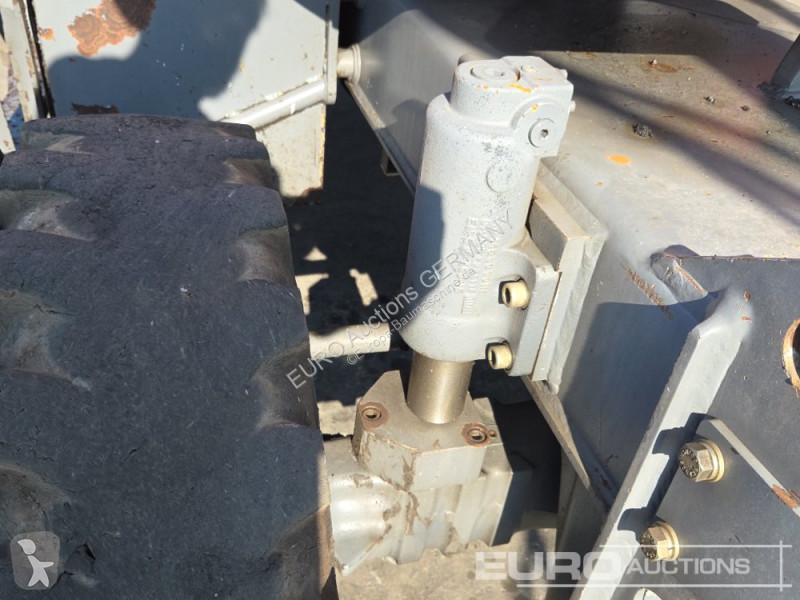 Pelle Takeuchi TB295W