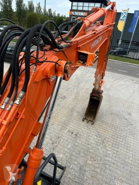 Pelle Hitachi 140 W-5