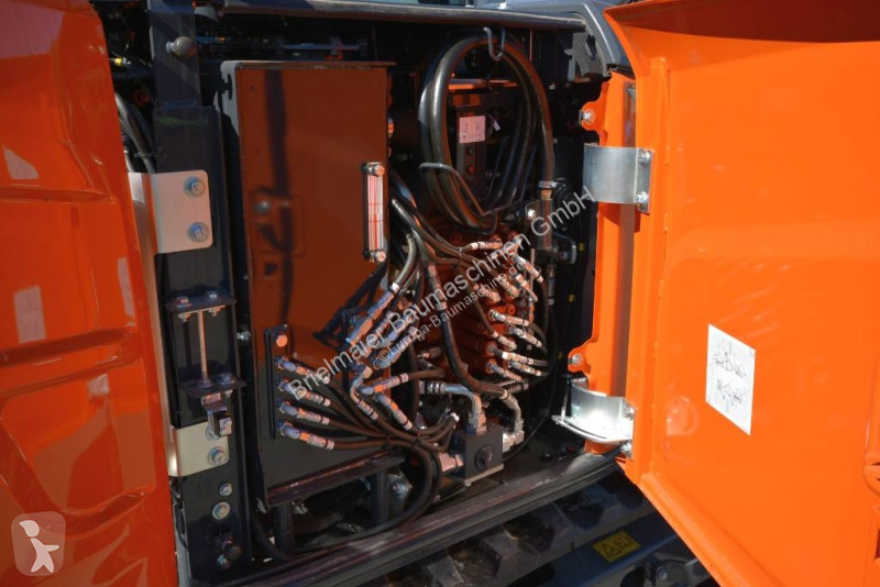 Багер Hitachi ZX 95 USB-7 VA